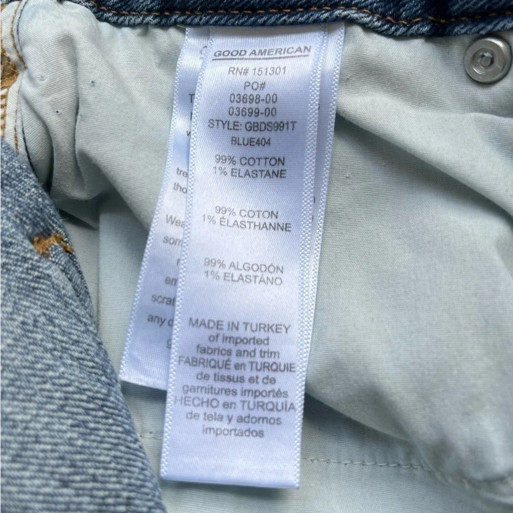 Good American Good Boy Double Slit Distressed Curvy Jeans 2/26